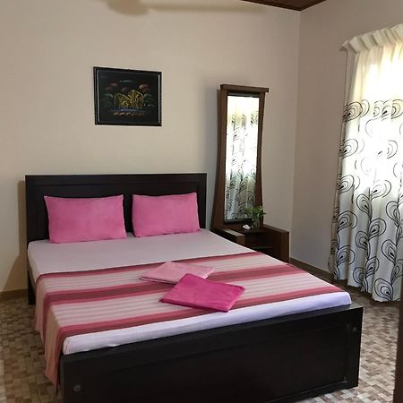 Villa Rodrigo Lite Negombo Esterno foto