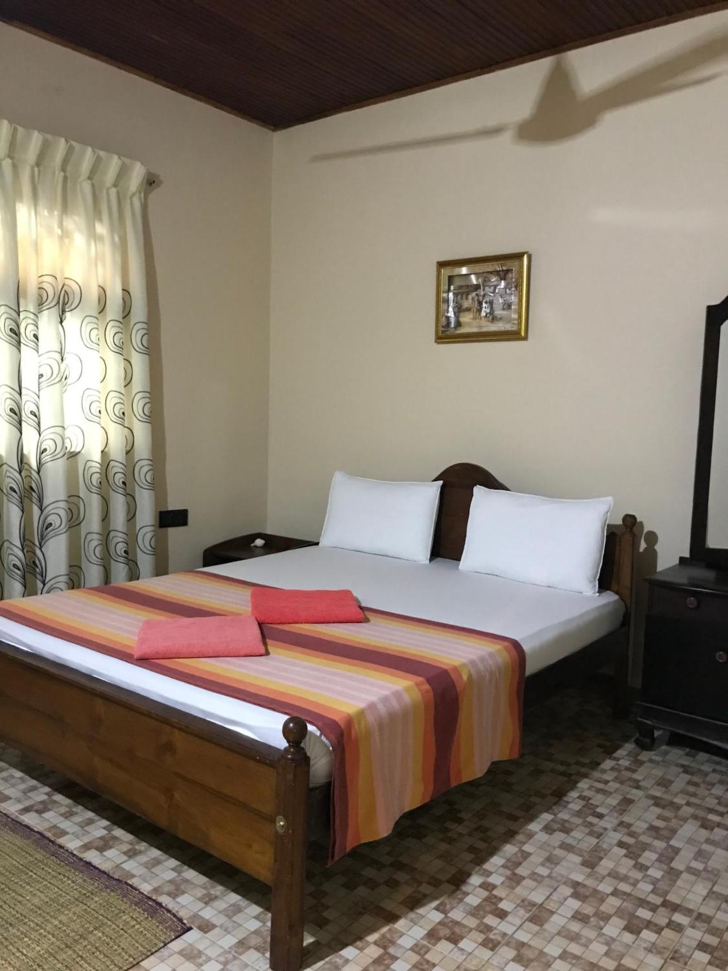 Villa Rodrigo Lite Negombo Esterno foto