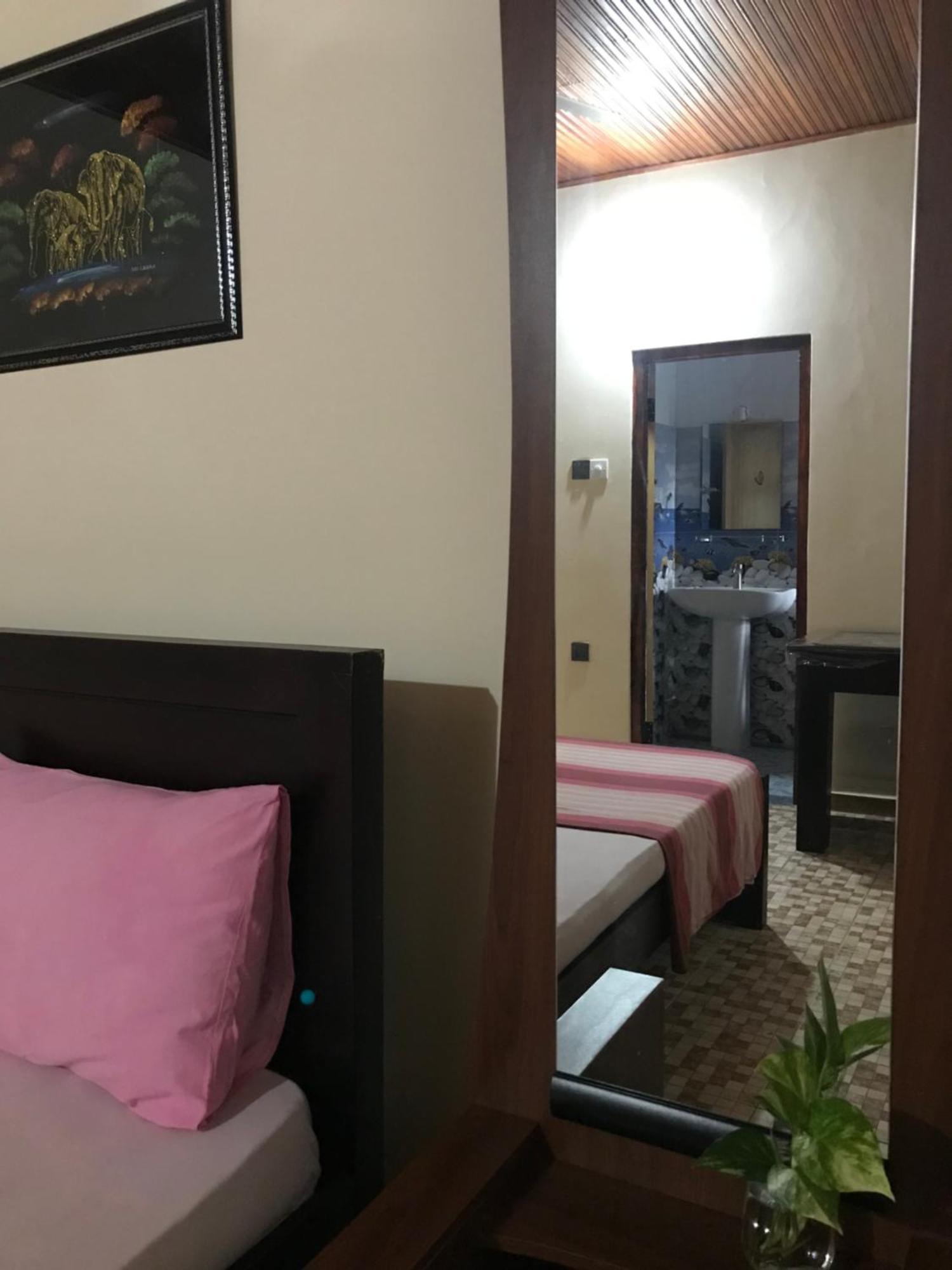 Villa Rodrigo Lite Negombo Esterno foto