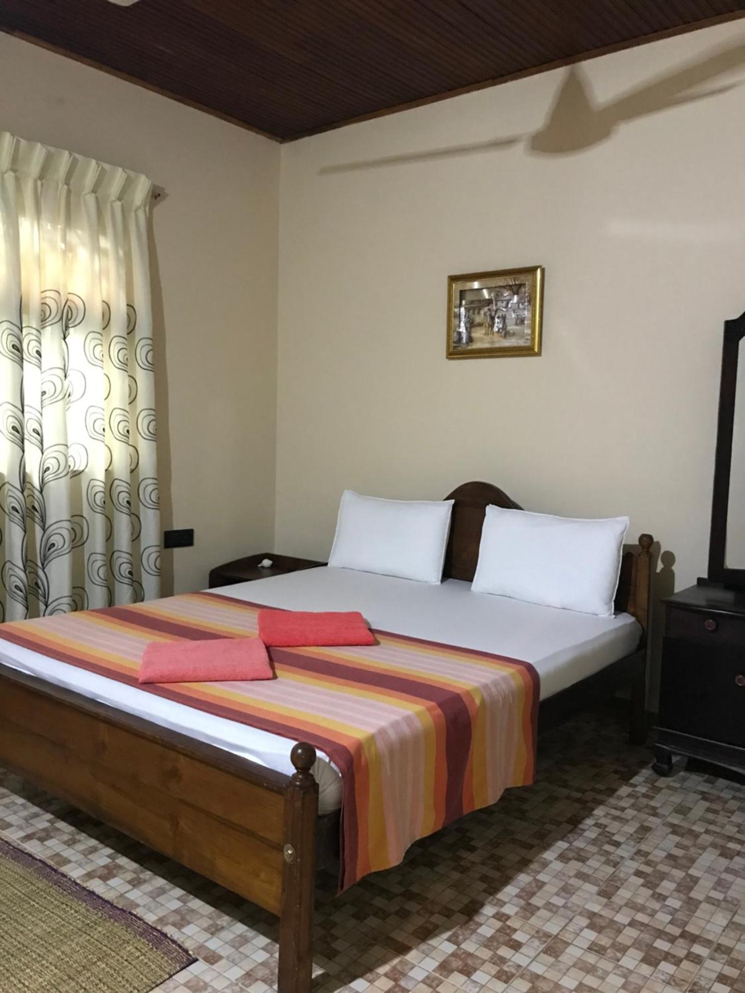Villa Rodrigo Lite Negombo Esterno foto