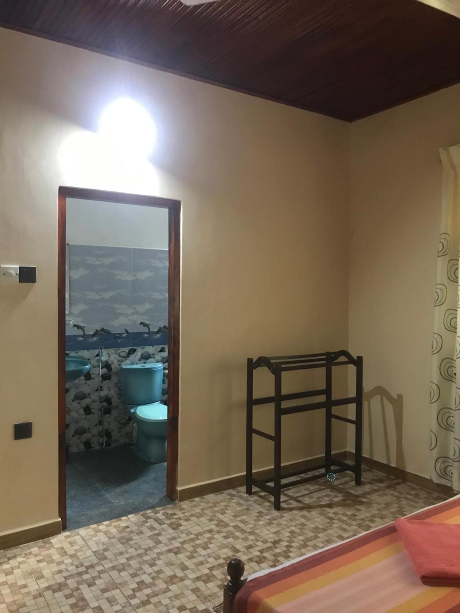 Villa Rodrigo Lite Negombo Esterno foto